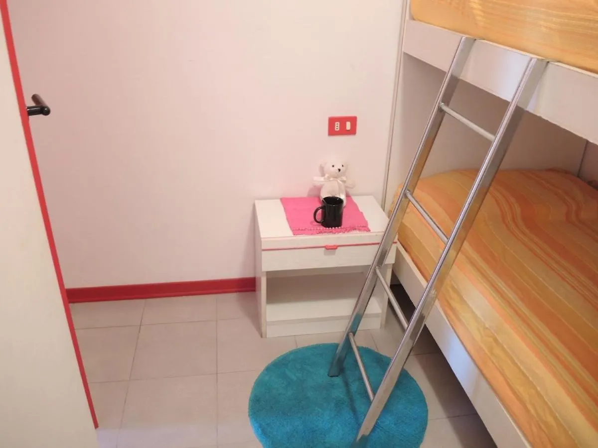 Apartment Renewed Two-Roomed Flat With Swimming Pool Bibione Italy