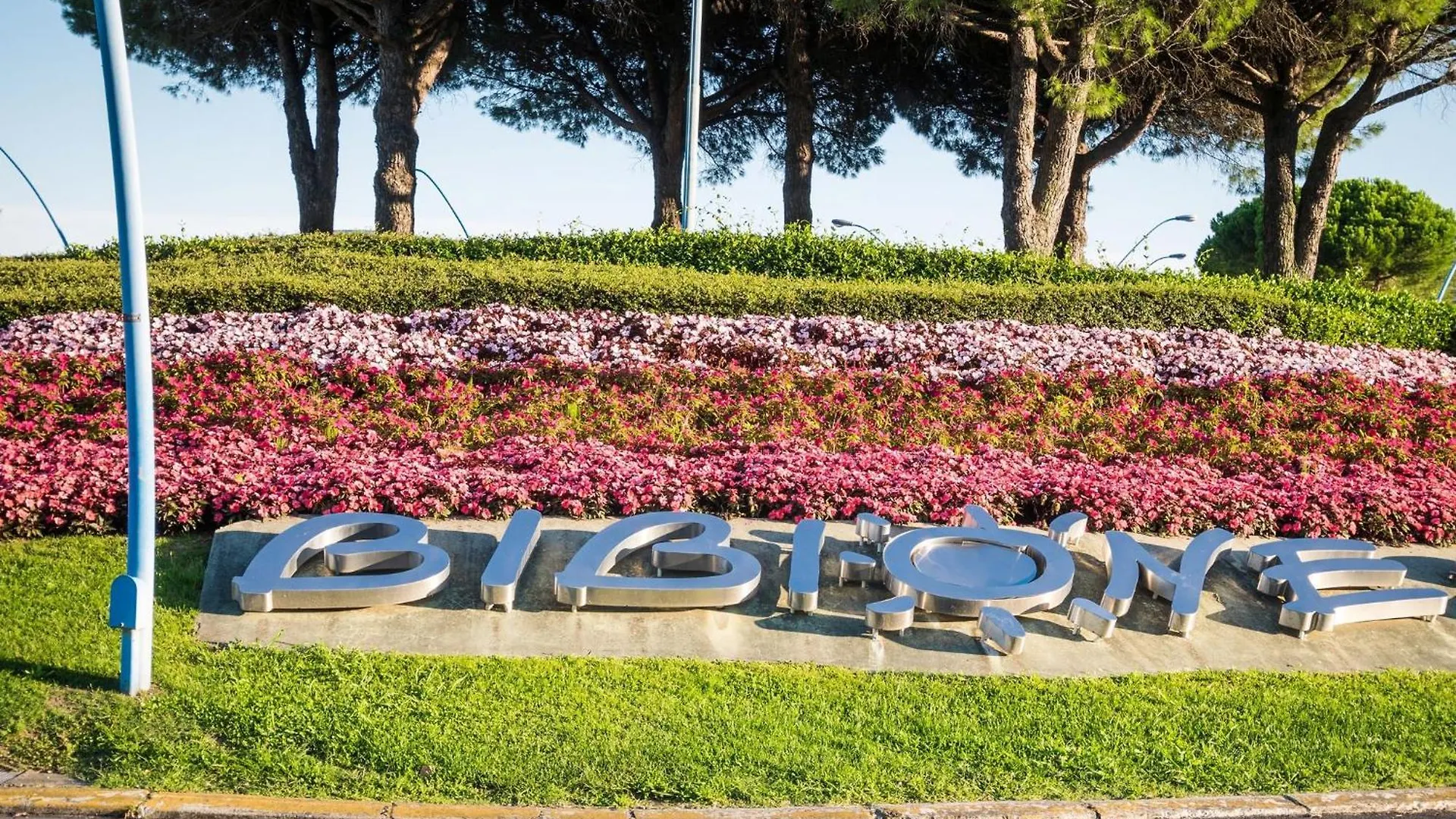 Renewed Two-Roomed Flat With Swimming Pool Bibione Apartment